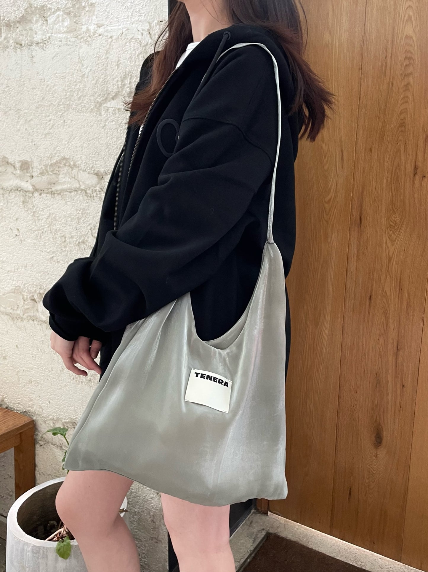 ใ๐ง๐๐ก๐๐ฅ๐ใBallet crossbody bag (brown gray)