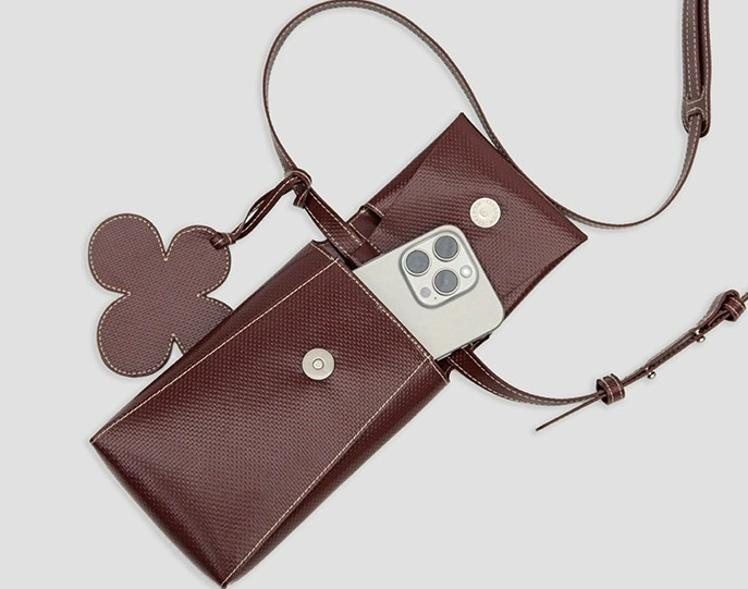 ใ๐๐๐๐๐ฅ๐ข๐ข๐ ใVertical slanted small flower mobile phone bag